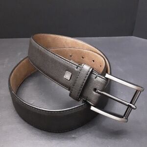 NWT,Steve Madden Men's Black/Brown Bonded Leather Belt.